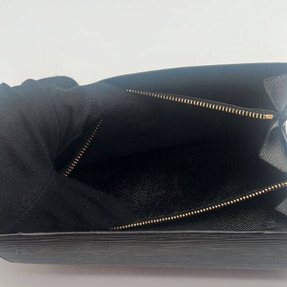 LOUIS VUITTON VINTAGE SARAH EPI LEATHER BLACK WALLET - EXCELLENT CONDITION - Picture 11 of 12